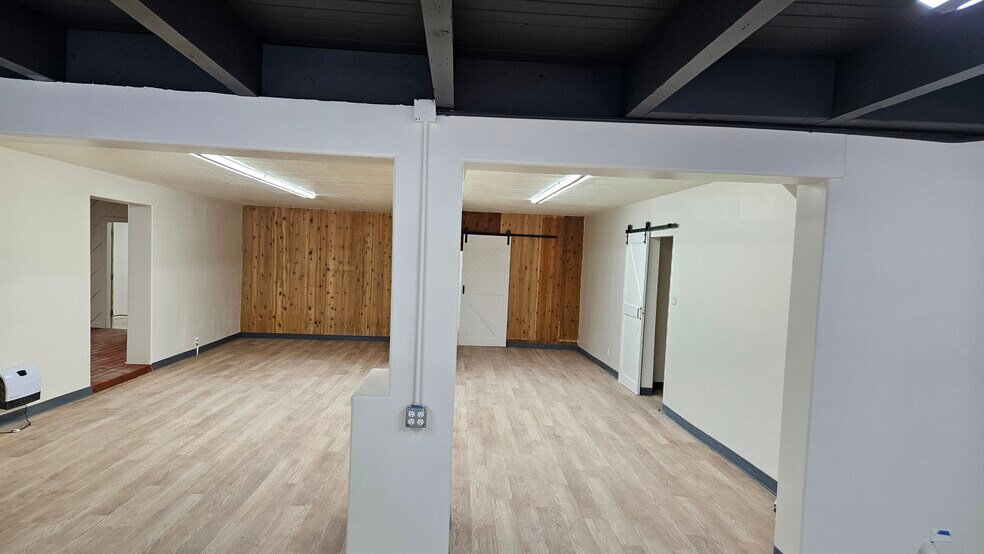 More Photos Of 21719 Donner Pass Rd, Soda Springs Storefront Retail Residential For Lease