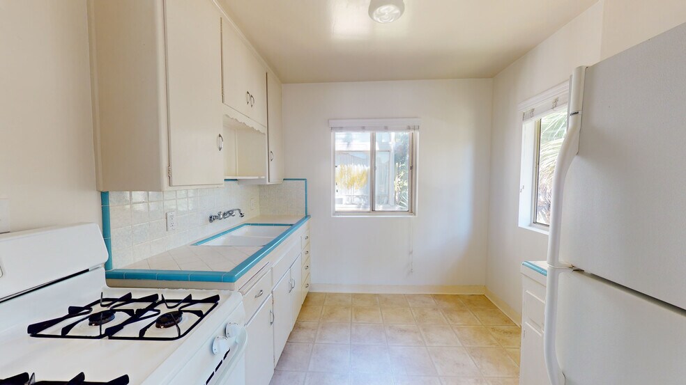 More Photos Of 830 C Ave, Coronado Apartments For Sale