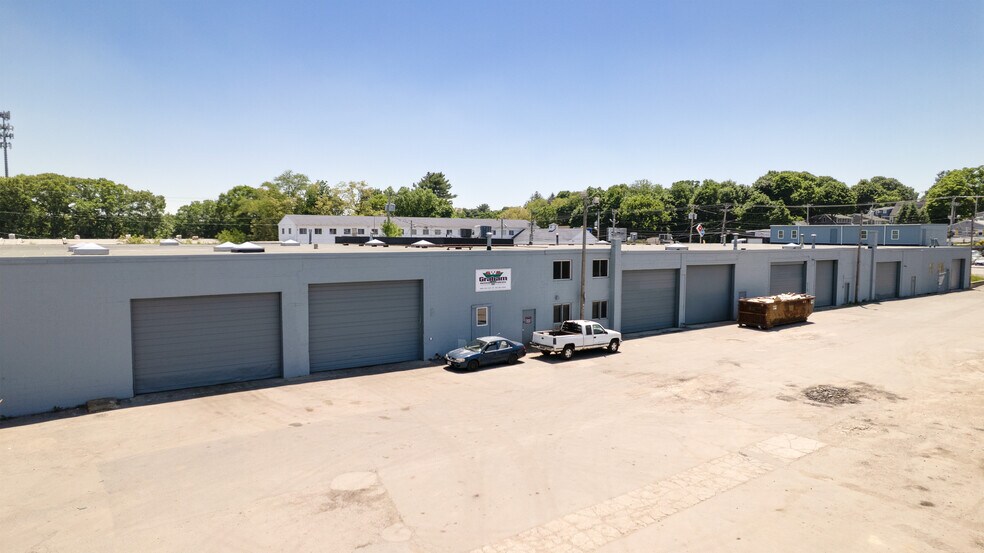 More Photos Of 1093 N Montello St, Brockton Service For Lease