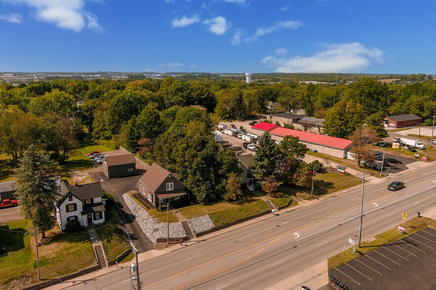 More Photos Of 8327 Cleveland Ave NW, North Canton Showroom For Sale