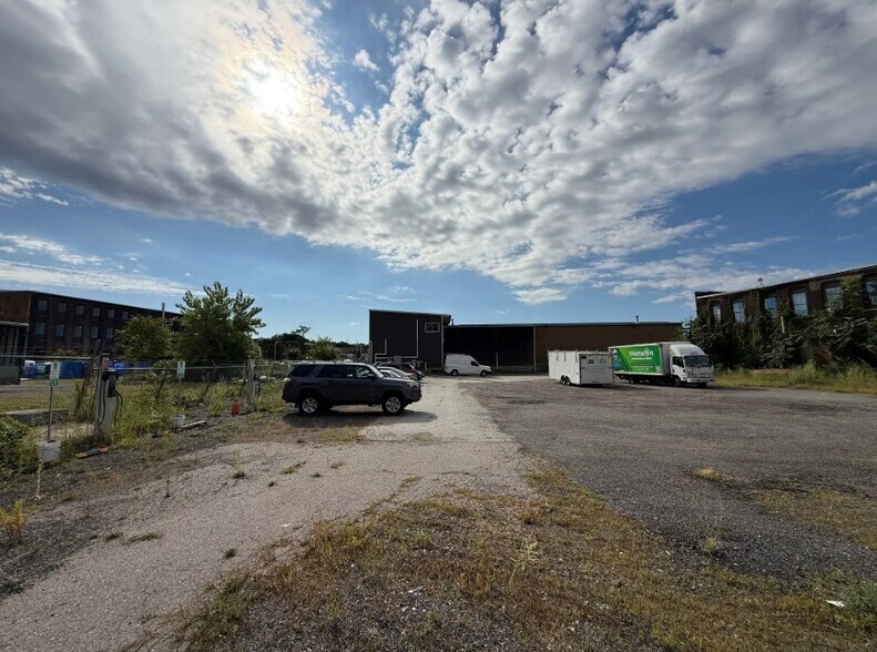 More Photos Of 100-104 Lamartine St, Worcester Warehouse For Lease