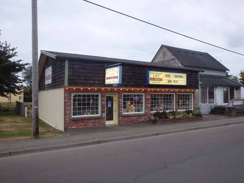 More Photos Of 3811 Pacific Way, Seaview General Retail For Sale