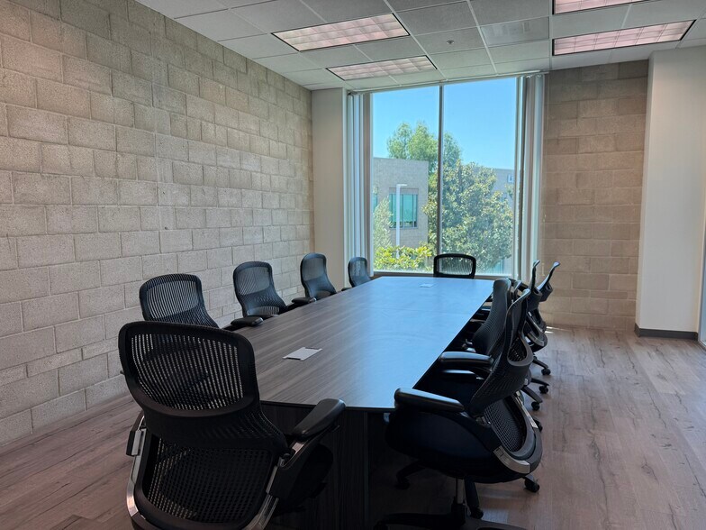 More Photos Of 8935 Research Dr, Irvine Loft Creative Space For Sale