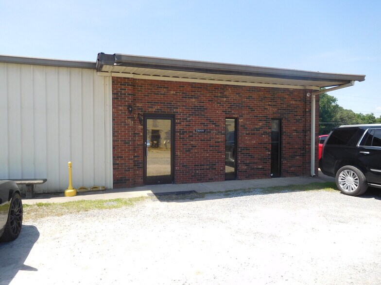 More Photos Of 1210 Champion Ferry Rd, Gaffney Flex For Sale