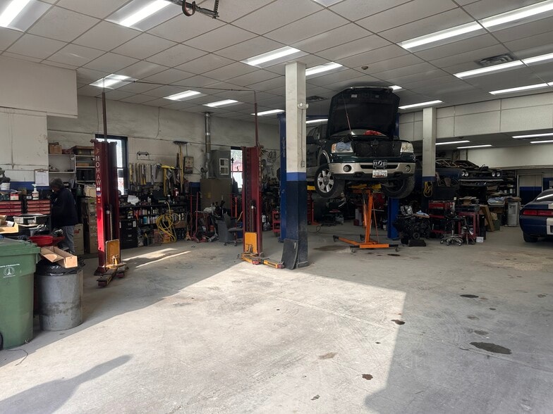 More Photos Of 3541-3549-3553 S. Hanover St., Baltimore Auto Repair For Sale