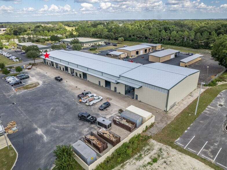 More Photos Of 4431 NE 83rd Rd, Wildwood Warehouse For Lease