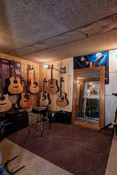 More Photos Of 1900 Mellwood Ave, Louisville Freestanding For Sale