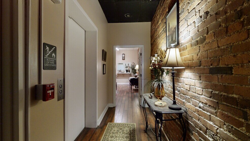 More Photos Of 208 3rd Ave N, Nashville Office For Sale