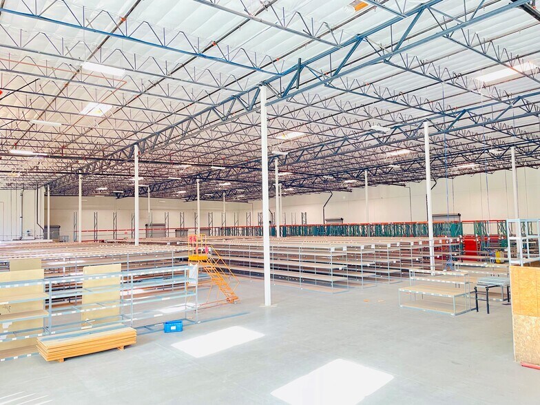 More Photos Of 1401 W Fairway Dr, Santa Maria Warehouse For Sale