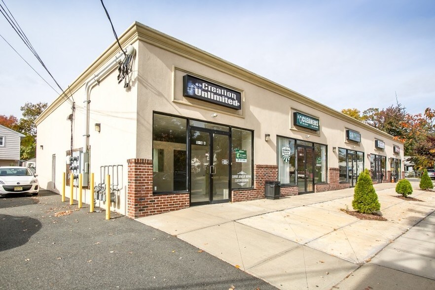 More Photos Of 10-16 River Rd, Fair Lawn Freestanding For Lease