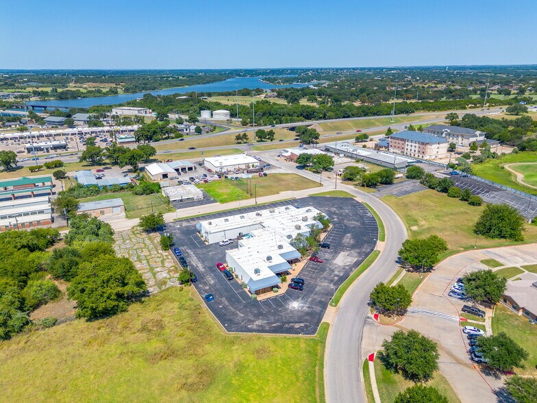 Primary Photo Of 1540 Southtown Dr, Granbury Storefront Retail Office For Lease