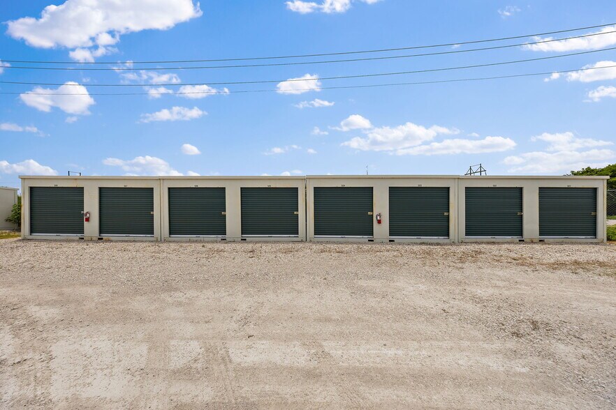 More Photos Of 3740 S Highway 287, Waxahachie Self Storage For Sale