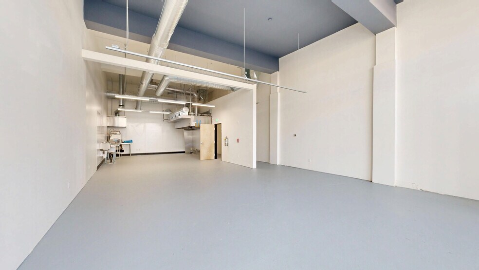 More Photos Of 106 NE Grand Ave, Portland Restaurant For Lease