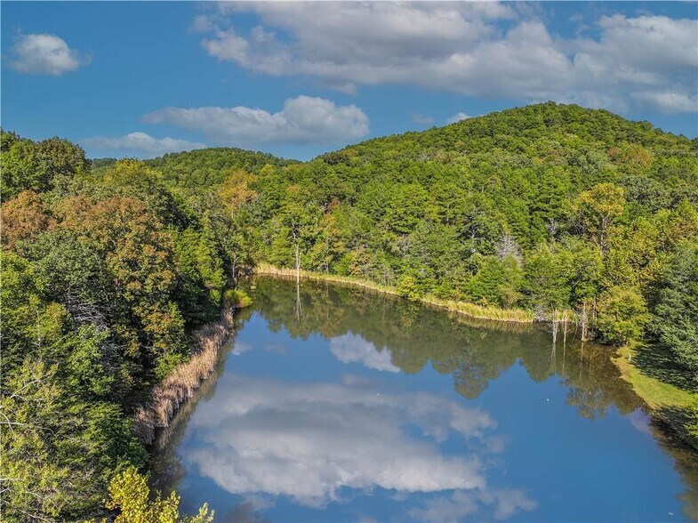 More Photos Of 3134 E Van Buren, Eureka Springs Hotel For Sale