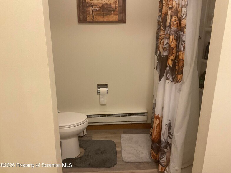 More Photos Of 28 Southside Ln, Scott Township Specialty For Sale