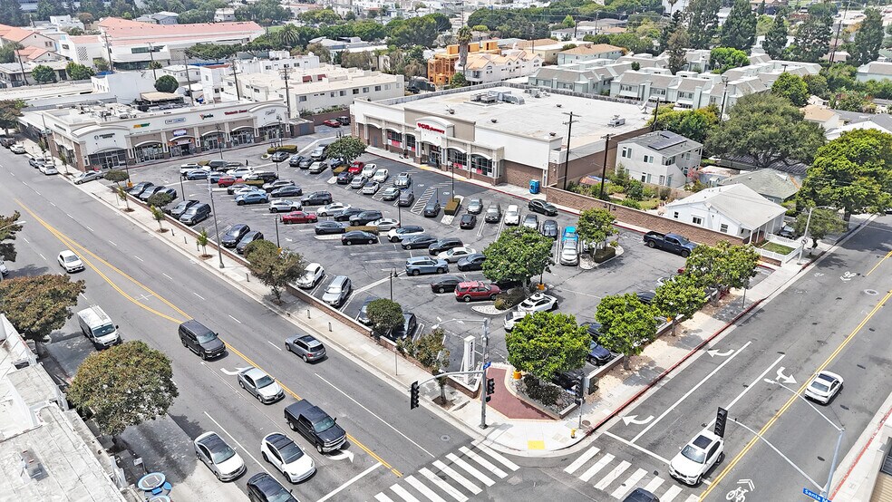 More Photos Of 2505 Santa Monica Blvd, Santa Monica Unknown For Lease