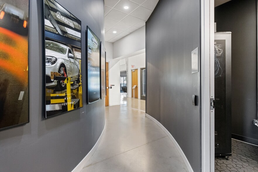 More Photos Of 40000 Grand River Ave, Novi Unknown For Lease