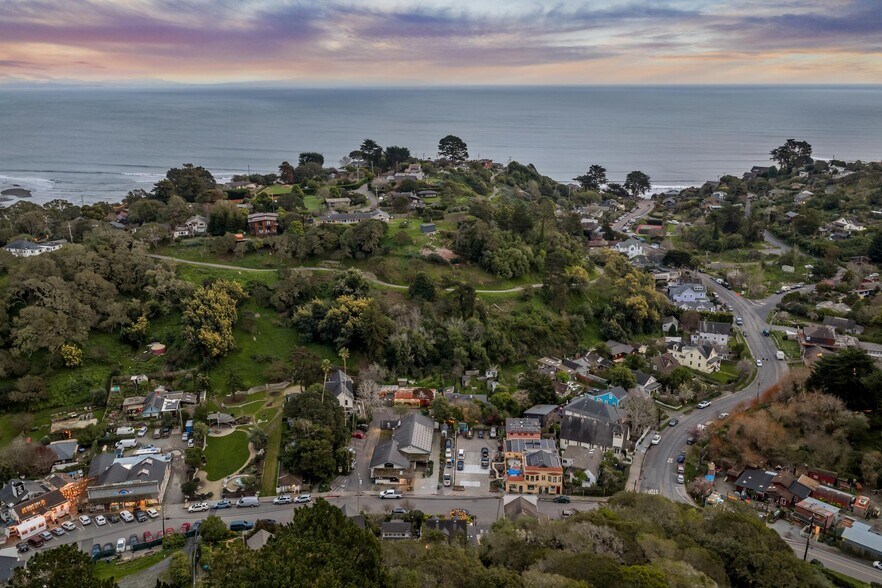 More Photos Of 11 Wharf Rd, Bolinas General Retail For Sale