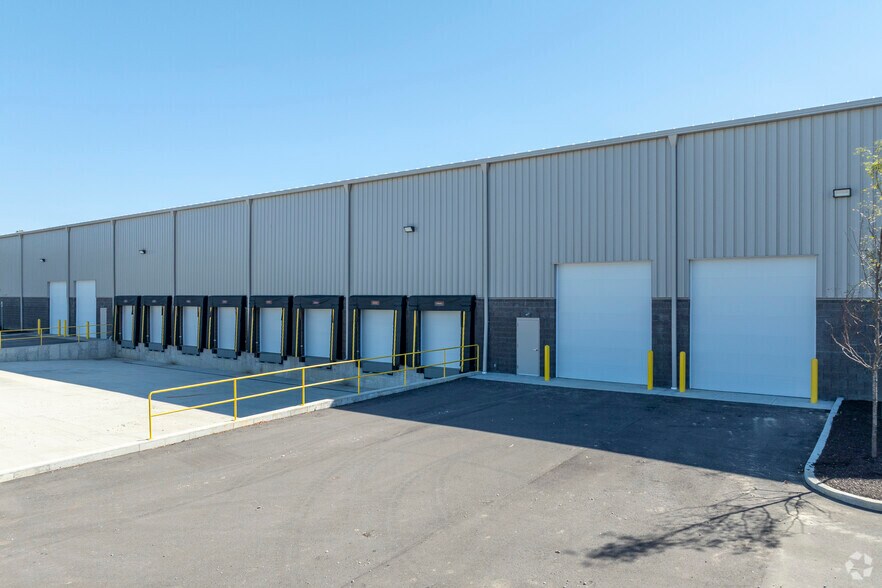 More Photos Of 808 Post Rd, Indianapolis Warehouse For Sale