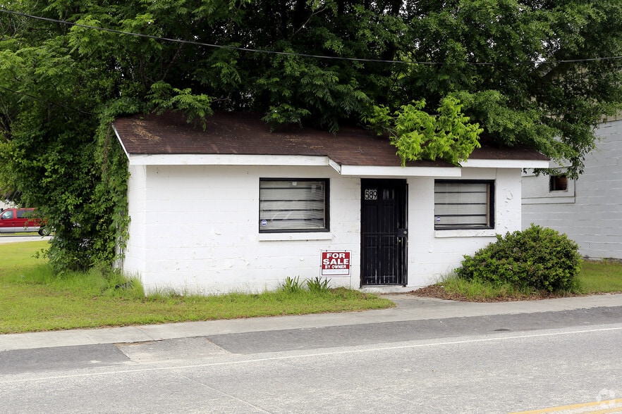 Primary Photo Of 589 S Green St, Ridgeland Office For Sale