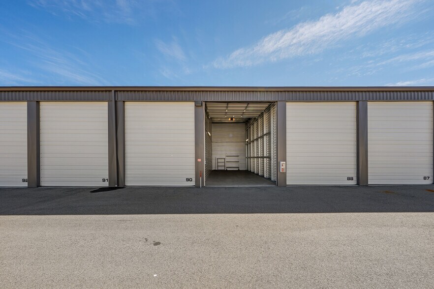 More Photos Of 11440 Digital Ct, Sparks Self Storage For Sale