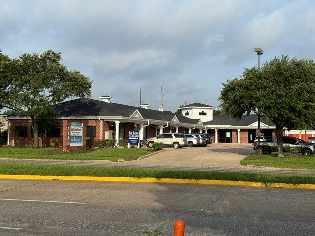 More Photos Of 1150 S Mason Rd, Katy Freestanding For Lease