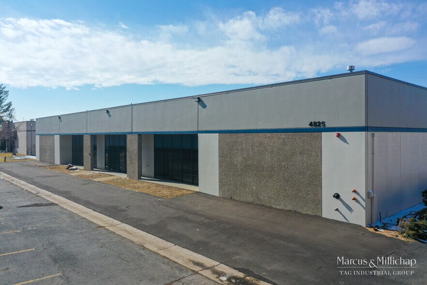 More Photos Of 4825 Oakland St, Denver Manufacturing For Lease