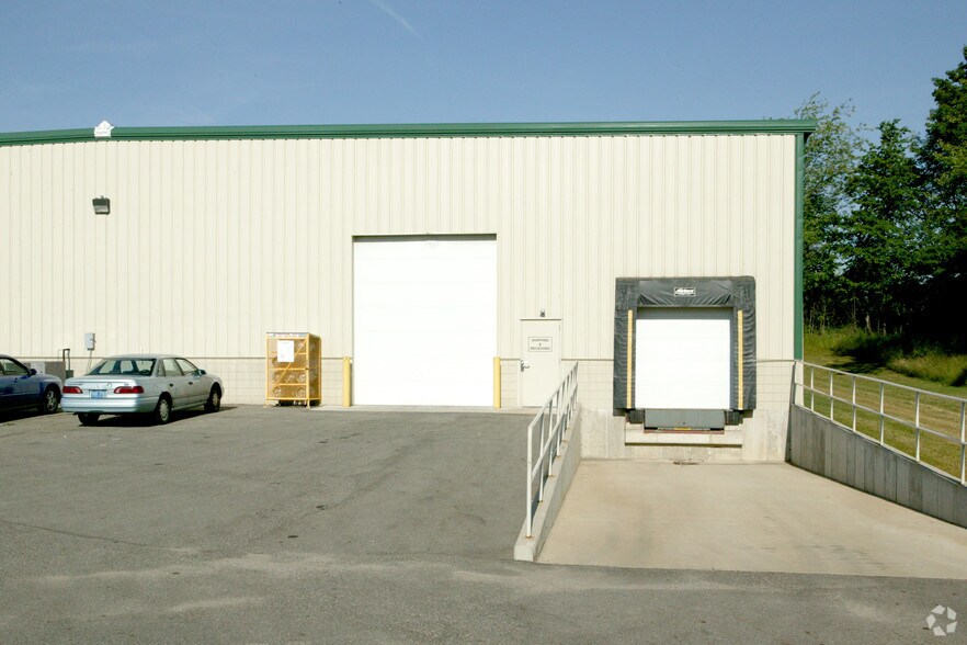 More Photos Of 2925 Northridge Dr NW, Grand Rapids Office For Lease