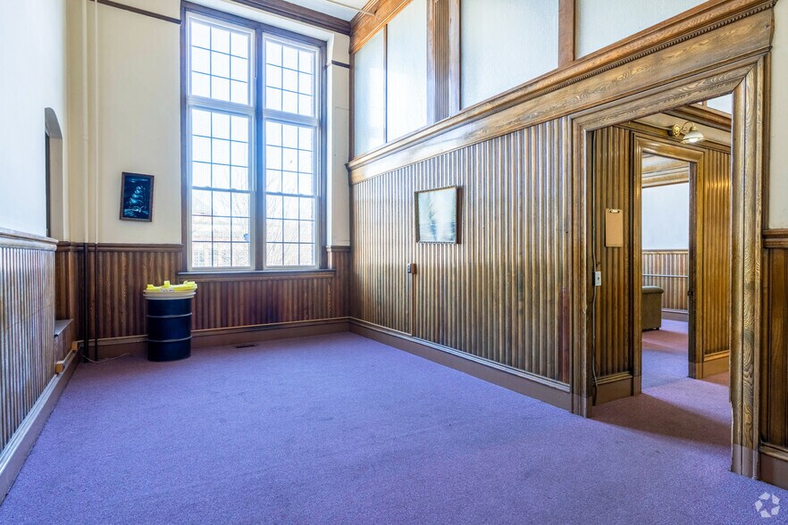 More Photos Of 149 Wason Ave, Springfield Warehouse For Sale