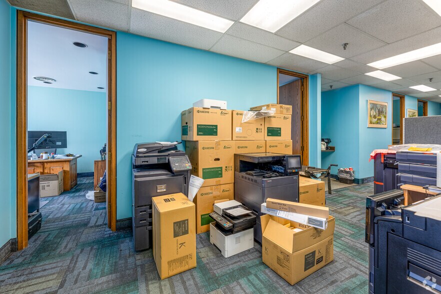 More Photos Of 215 Carlingview Dr, Toronto Light Distribution For Lease