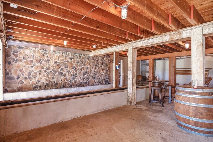 More Photos Of 1902 Jefferson Pike, Knoxville Lodge Meeting Hall For Sale