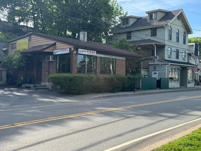 More Photos Of 233 Main St, Highland Falls General Retail For Sale