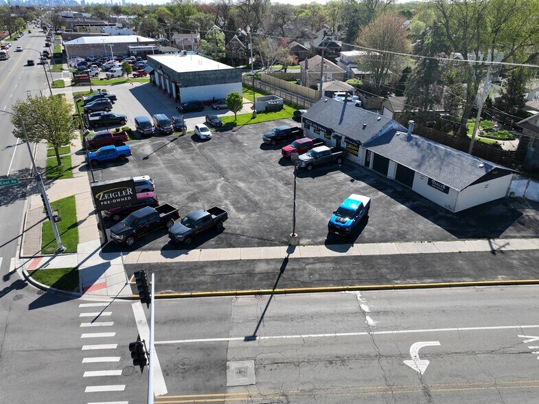 More Photos Of 6550 Ogden Ave, Berwyn Auto Dealership For Sale