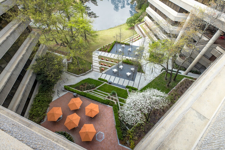 More Photos Of 5901 Peachtree Dunwoody Rd NE, Atlanta Unknown For Lease