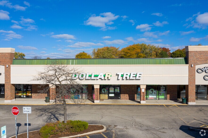 More Photos Of 1202-1330 W Dundee Rd, Buffalo Grove Unknown For Lease