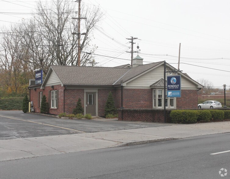 More Photos Of 130 Schwenk Dr, Kingston Bank For Sale