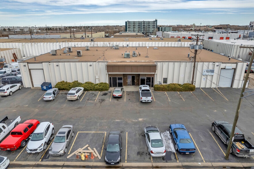 Primary Photo Of 4940-4950 Oneida St, Commerce City Warehouse For Lease