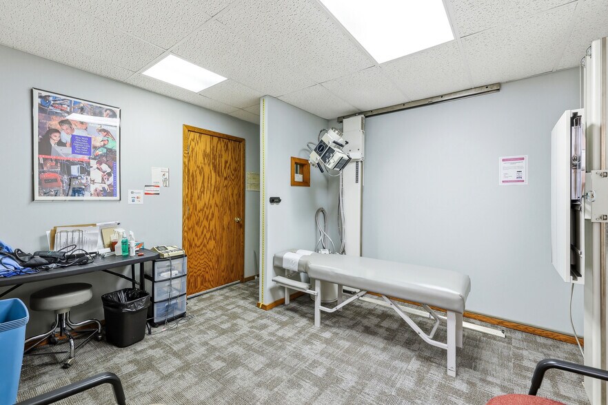 More Photos Of 1840 Post Rd, Plover Storefront Retail Office For Sale