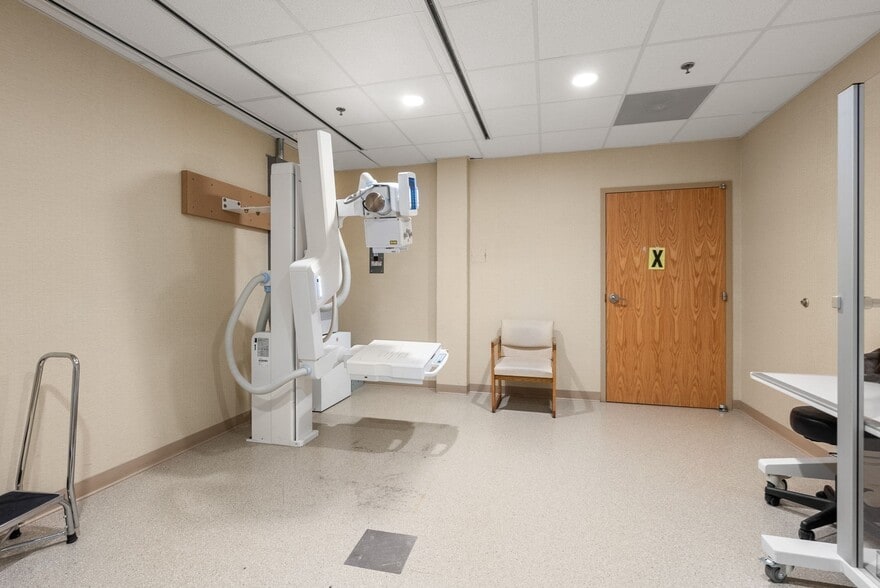 More Photos Of 4-6 West St, West Hatfield Medical For Sale