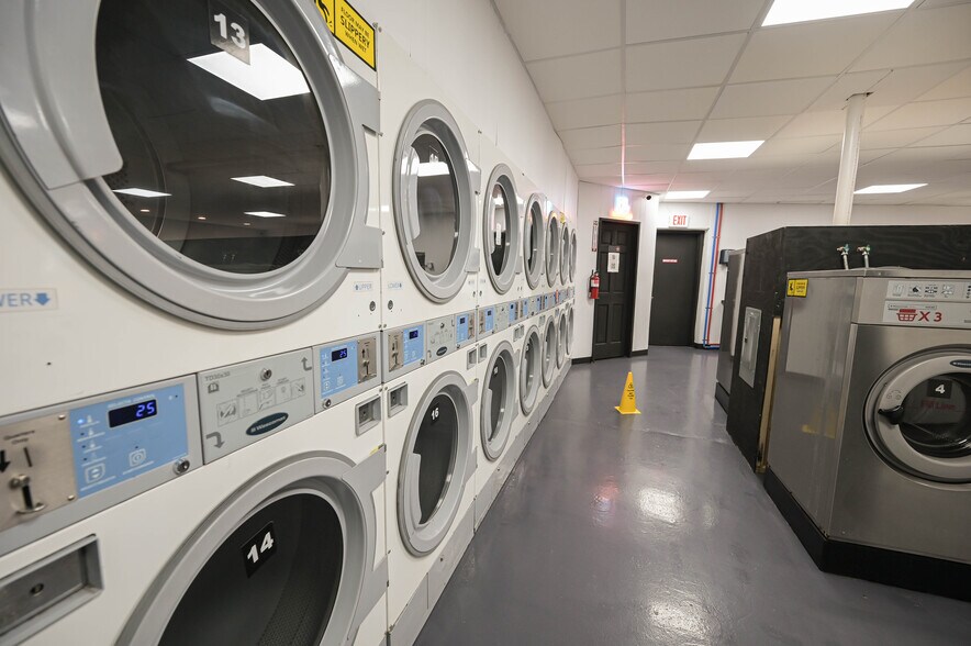 More Photos Of 704 Utica St, Oriskany Specialty For Sale