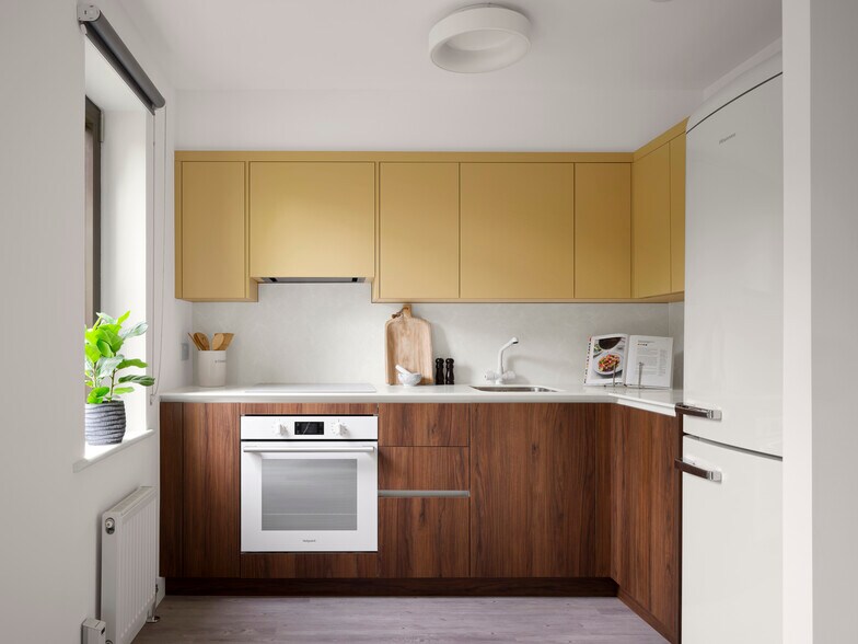 More Photos Of 12 Bryant St, London Apartments For Sale