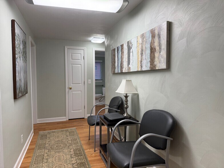 More Photos Of 3122 Carson Ave, Murrysville Office For Lease