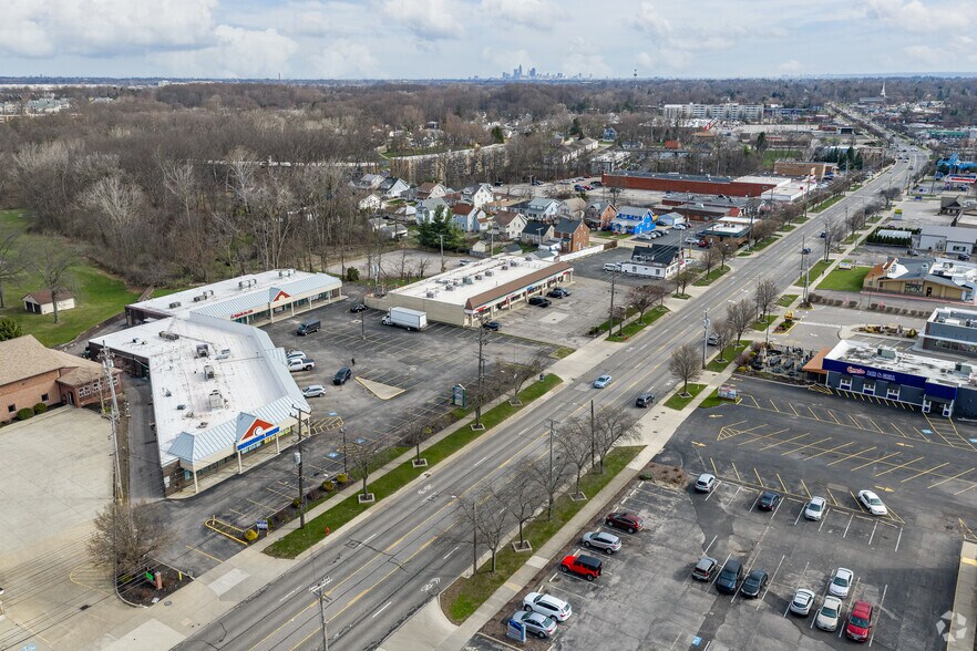 More Photos Of 6444 Pearl Rd, Parma Heights Unknown For Lease