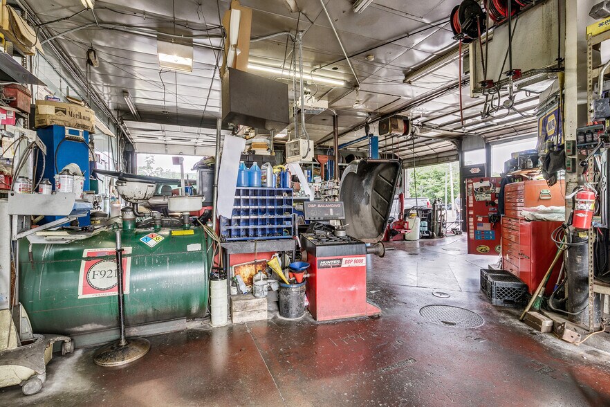 More Photos Of 485 S Snelling Ave, Saint Paul Service Station For Sale