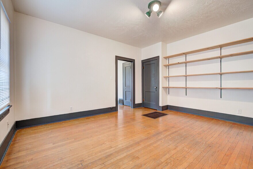 More Photos Of 408 Chautauqua Ave, Norman Multifamily For Sale