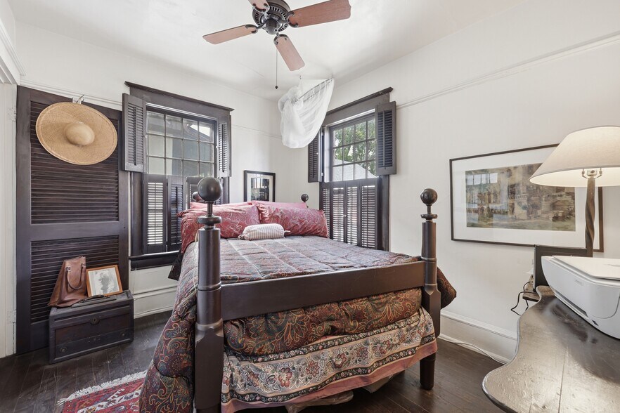 More Photos Of 50 Charlotte St, Saint Augustine Storefront Retail Office For Sale