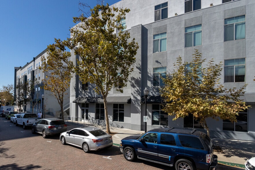 More Photos Of 110 S Harbor Blvd, Anaheim Apartments For Lease