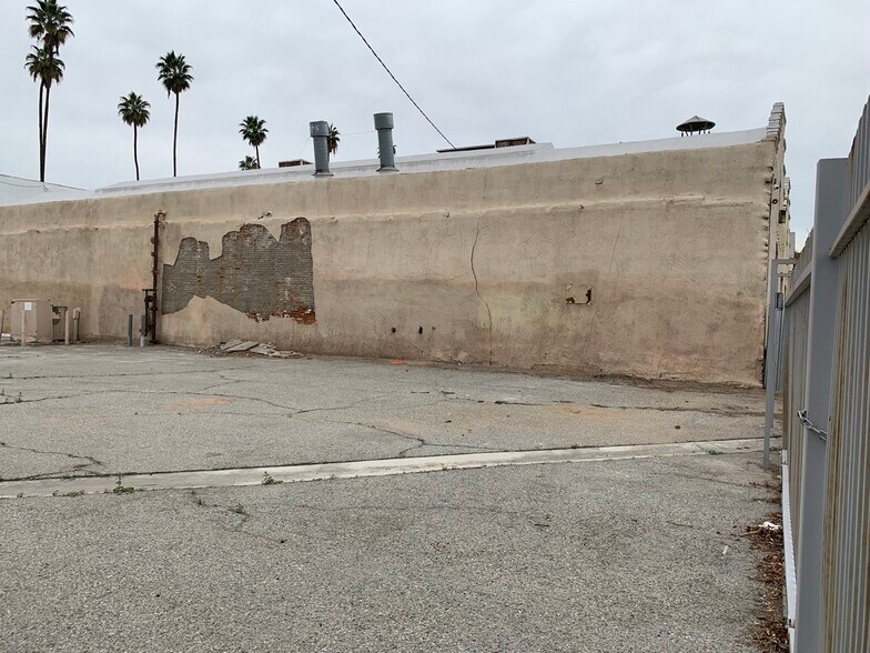 More Photos Of 3800 Commerce St, Riverside Land For Sale