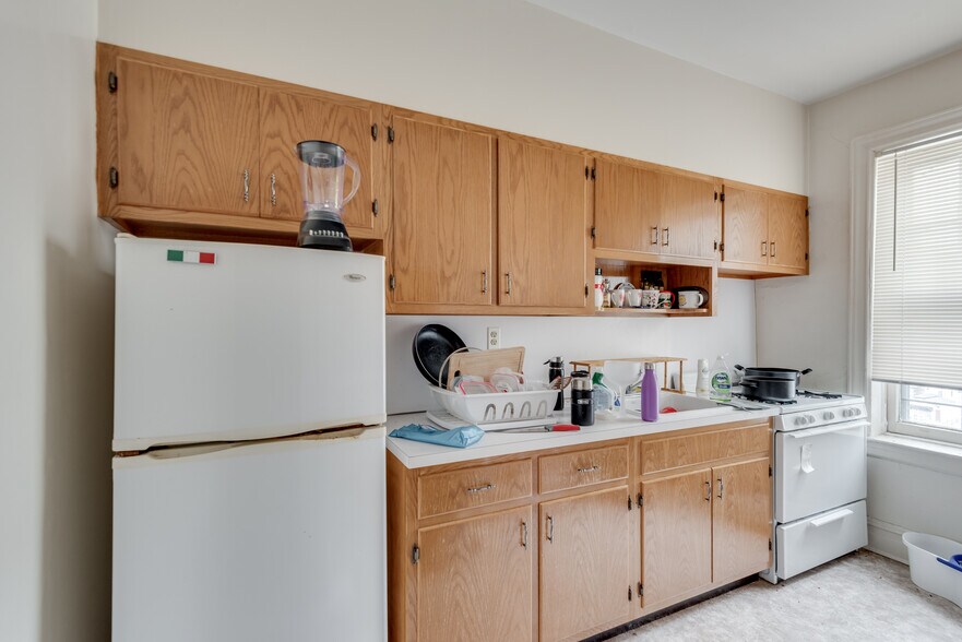 More Photos Of 87-87 116th St, Richmond Hill Multifamily For Sale
