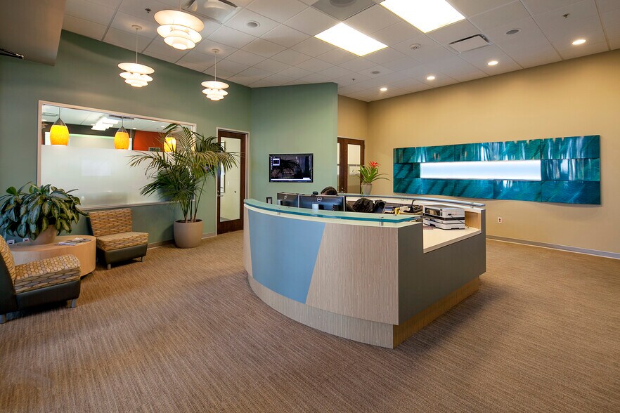 More Photos Of 7402 Hollister Ave, Goleta Light Manufacturing For Lease